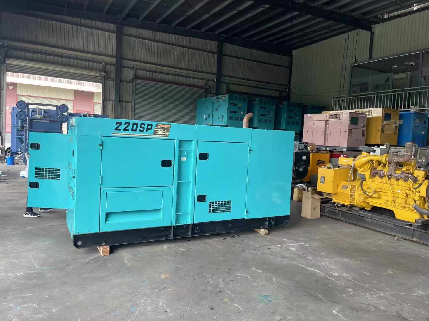 肃南800kW 柴油发电机的输出电流波动范围是多少？