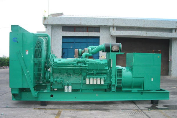 肃南工厂发电机应急发电时如何更准确地检查发电机状态？