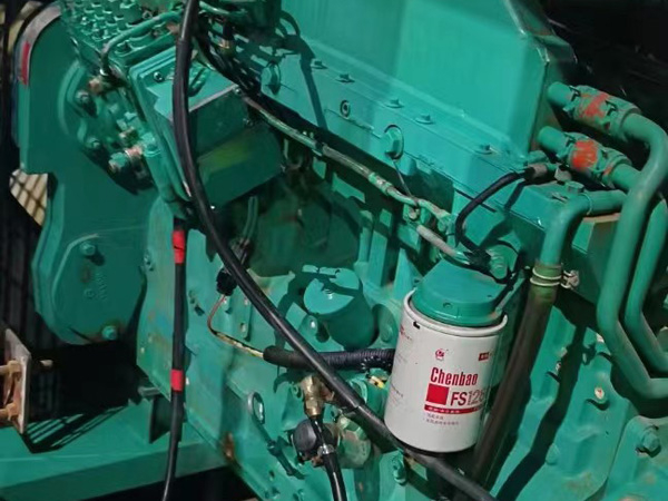 肃南如何确定新的发电机组控制系统是否与原系统兼容？